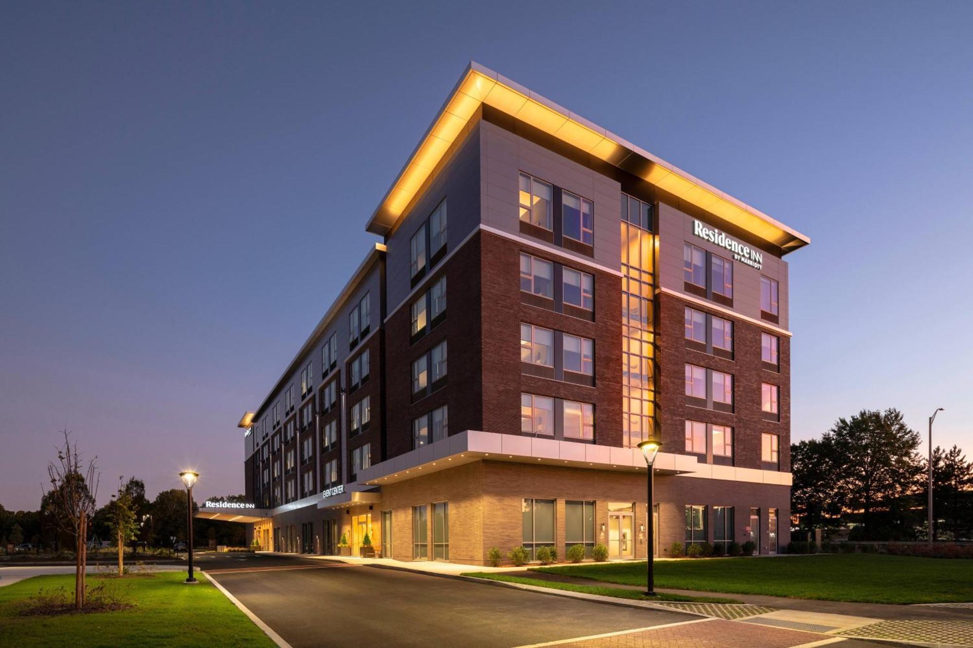 Residence Inn By Marriott Boston Natick Bagian luar foto